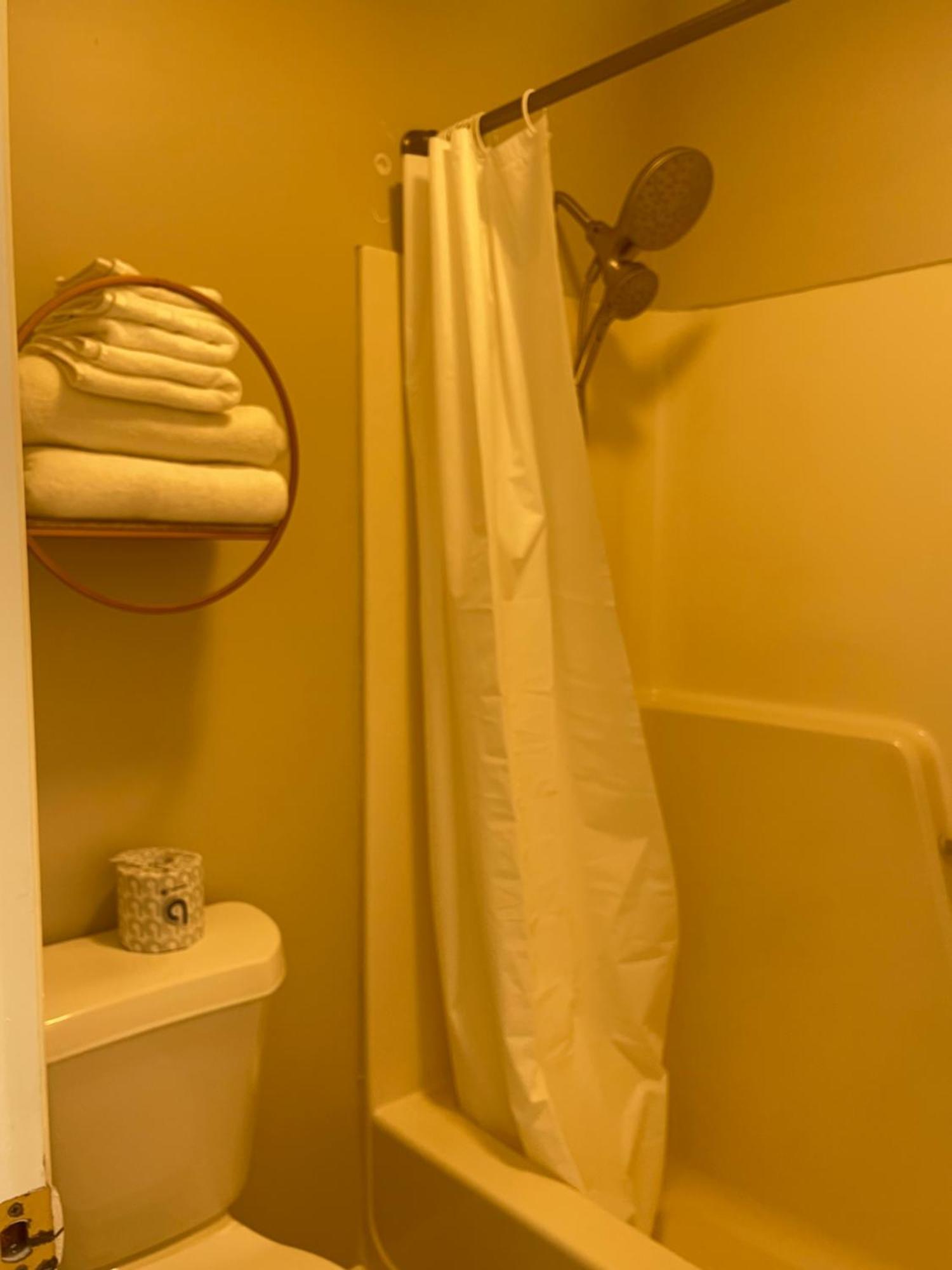 Hotel Lake Anna Glenora Zewnętrze zdjęcie